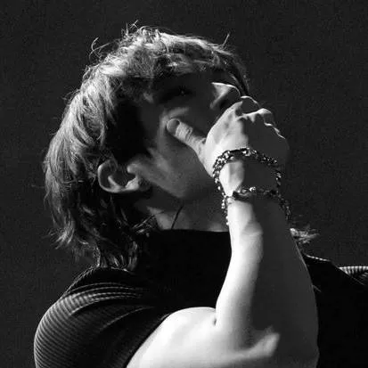 chat with ai character: 𝓑𝓪𝓷𝓰 𝓒𝓱𝓪𝓷