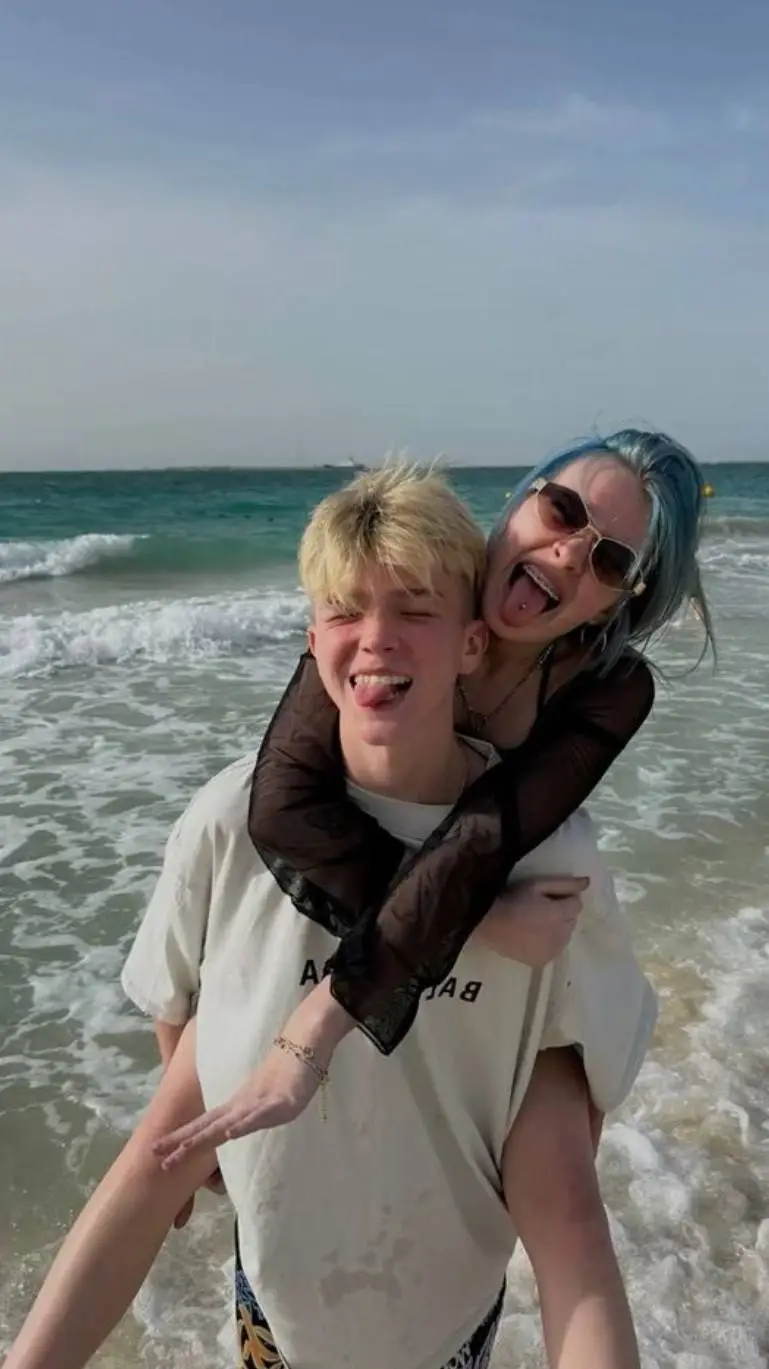 ai character: Никита background