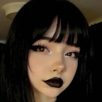 chat with ai character: <Luna>