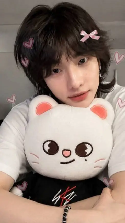 Talkie AI - Chat with hyunjin