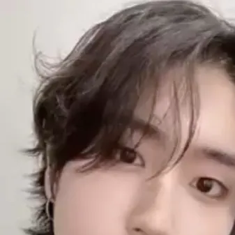 chat with ai character: Han jisung
