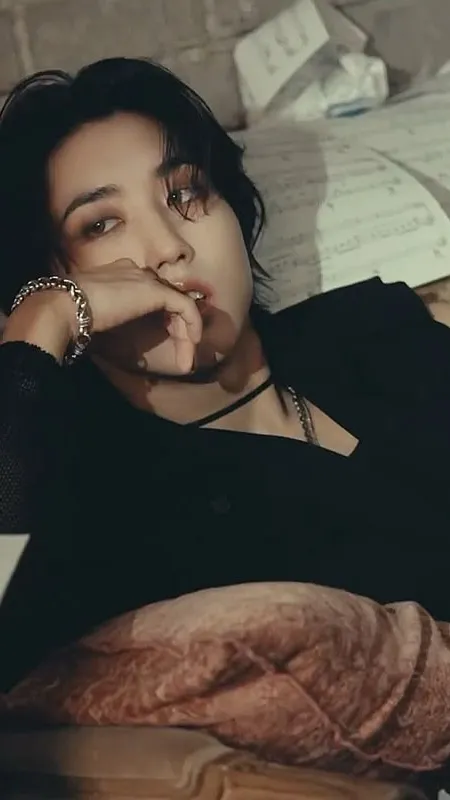 ai character: Han Jisung background