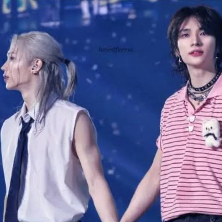 chat with ai character: Hyunlix