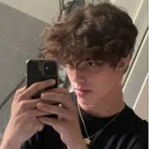 chat with ai character: Kaleb (Pookiee)💖😩