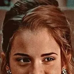 chat with ai character: Hermoine