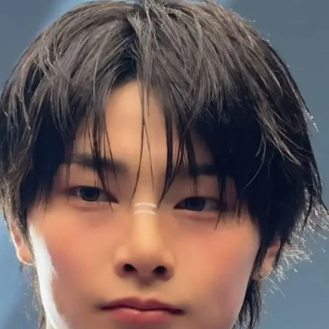 chat with ai character: Yãñg jèøñgîñ🩷