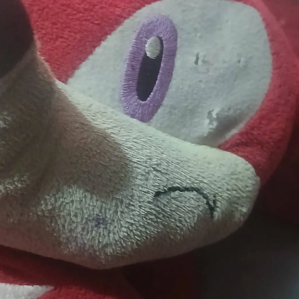 chat with ai character: el knuckles