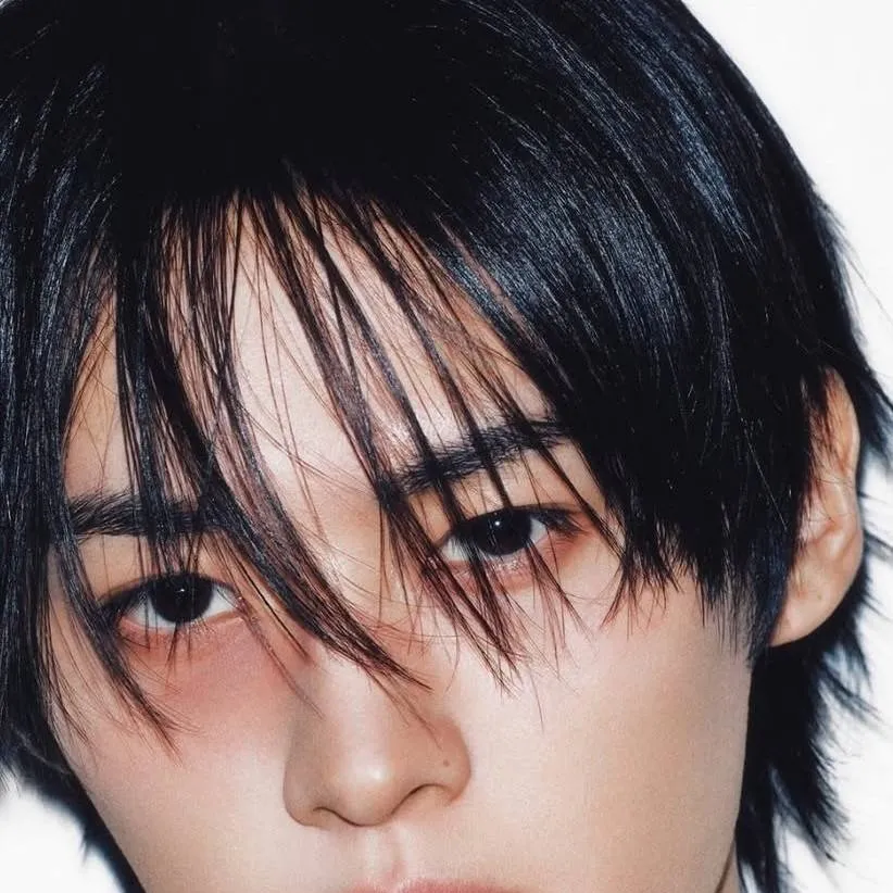 chat with ai character:  Minho [híbrido]