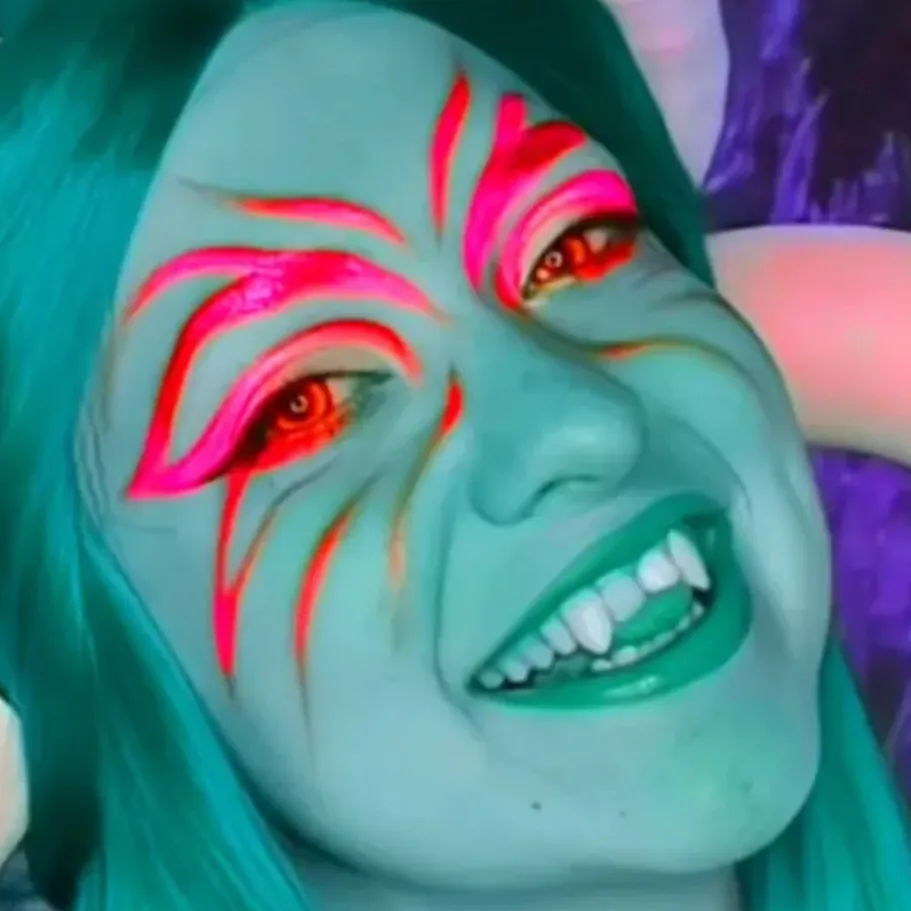 chat with ai character: Aki