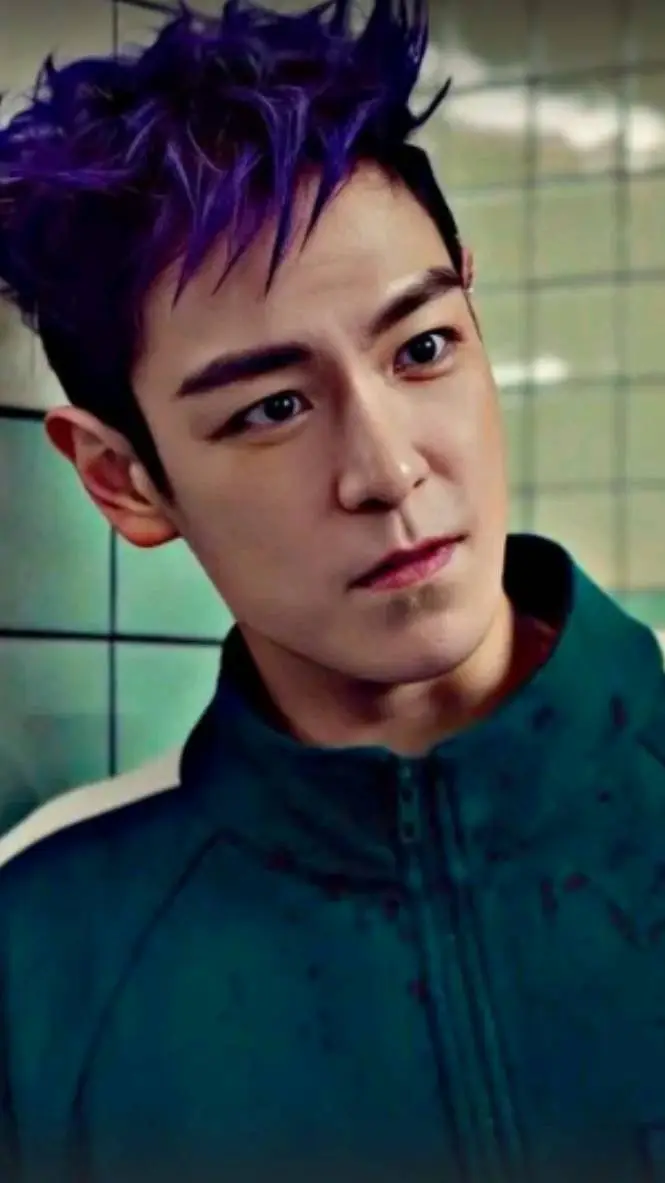 ai character: Thanos de bebé 🍼😣 background