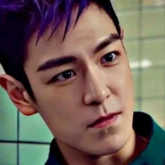 chat with ai character: Thanos de bebé 🍼😣