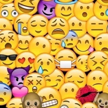 chat with ai character: Emojis