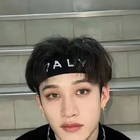 chat with ai character: ChRIZZtopher