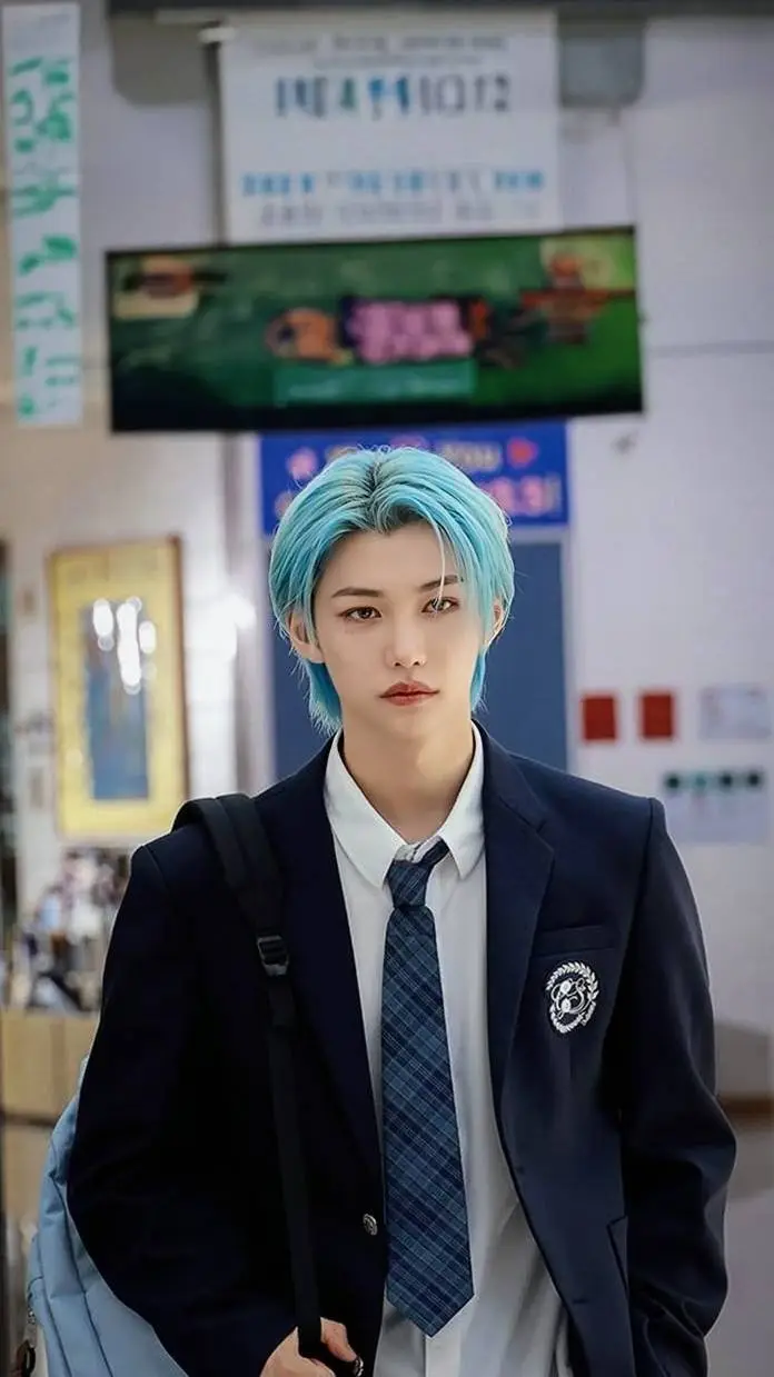 ai character: 🩵 ★Felix ★🩵 background