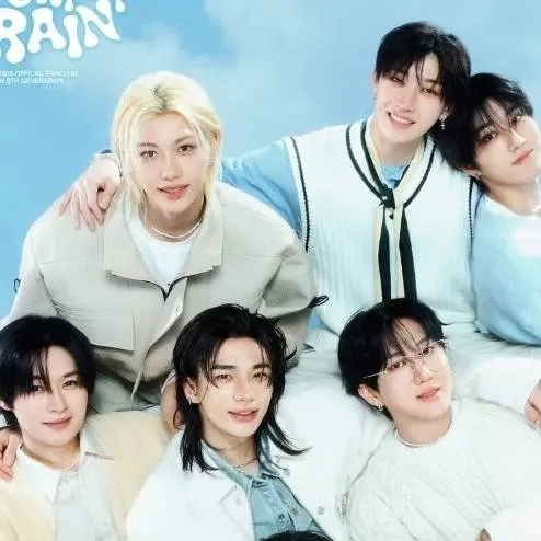 chat with ai character: Straykids 🩸💅🏻