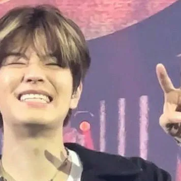 chat with ai character: ~Seungmin~