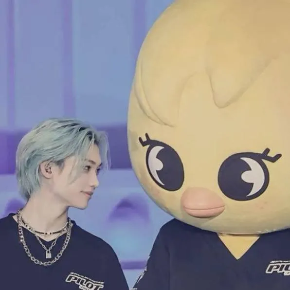 chat with ai character: ~Felix & Bbokari~