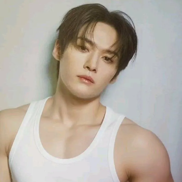 chat with ai character: ~Minho~