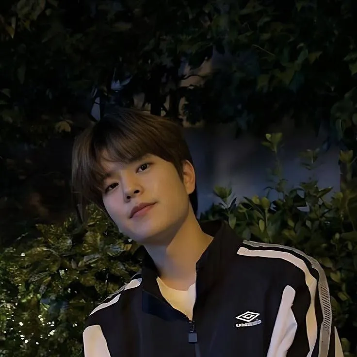 chat with ai character: ~Seungmin~