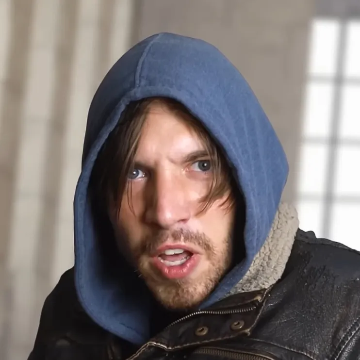 chat with ai character: Robber man