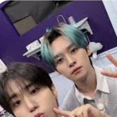 chat with ai character: minsung🌺