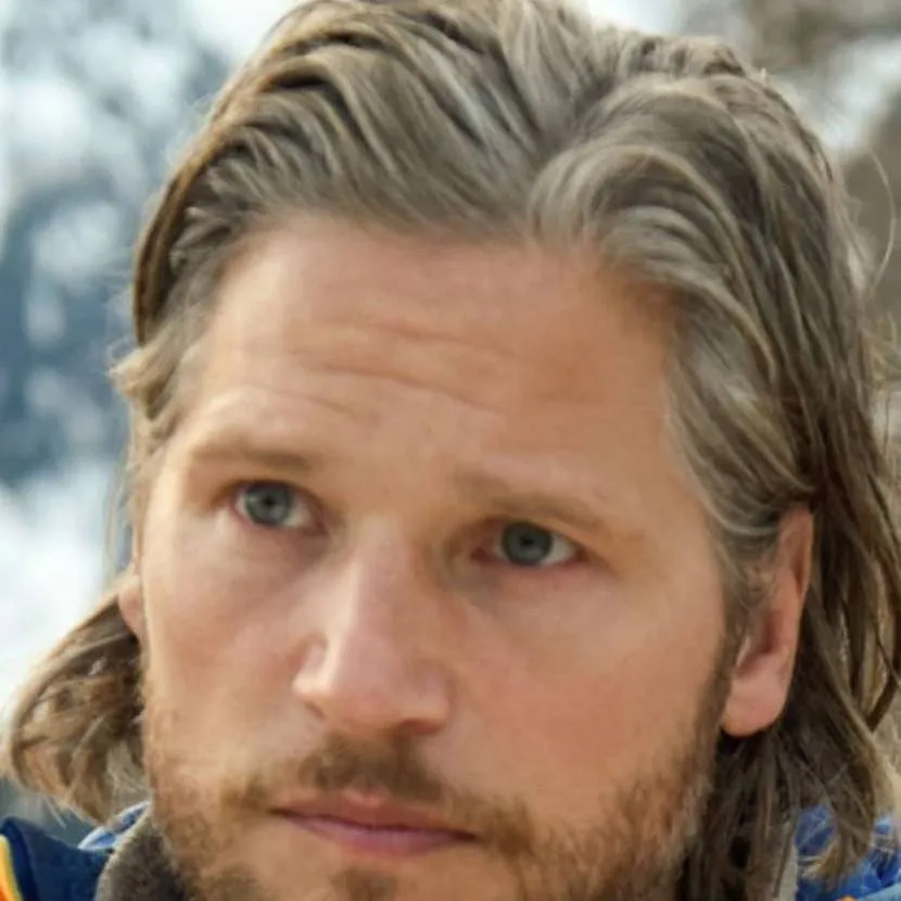 chat with ai character: Marcus 