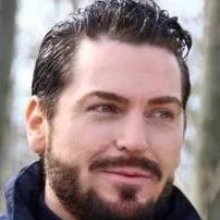 chat with ai character: Steffan sindera 