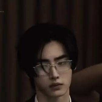 chat with ai character: Park Sunghoon 