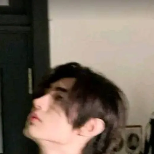 chat with ai character: Sunghoon 