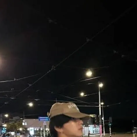 chat with ai character: Jungwon 