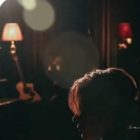 chat with ai character: Heeseung 