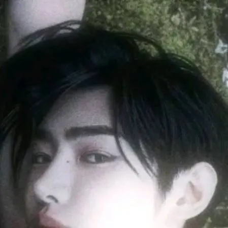 chat with ai character: 박성훈