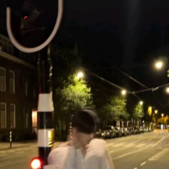 chat with ai character: Jungwon 