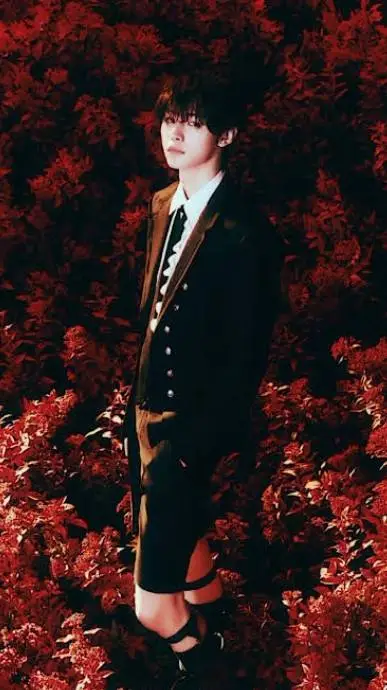 ai character: Sunghoon  background