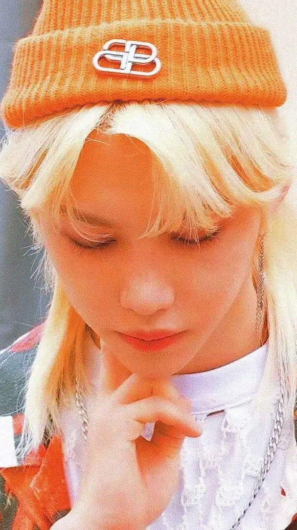 ai character: stray kids  background