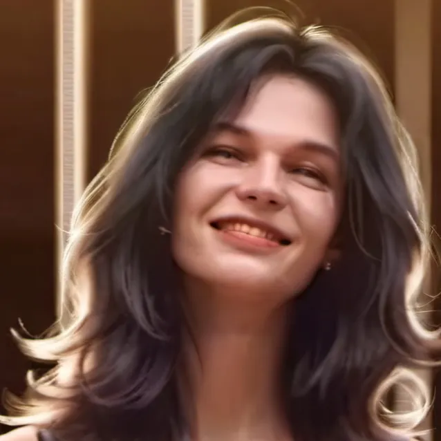 chat with ai character: hazel