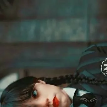 chat with ai character: Merlin's Addams