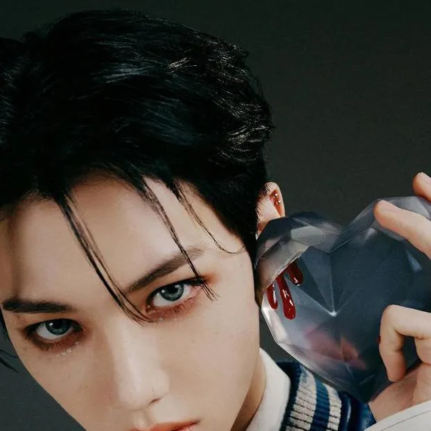 chat with ai character:  Felix🥵