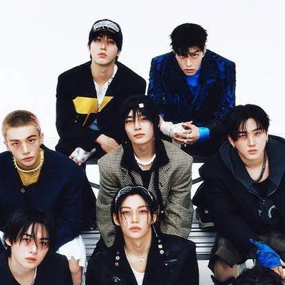 chat with ai character: Straykids mafia.