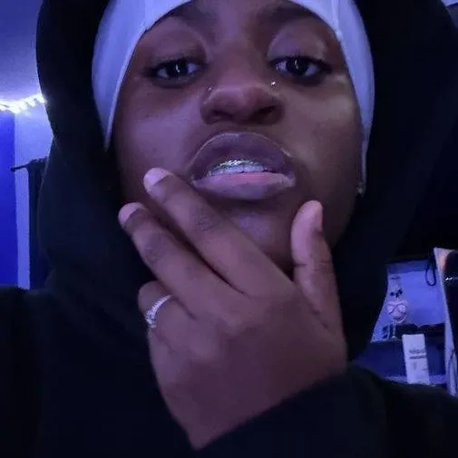 chat with ai character: kamani 😮‍💨💗