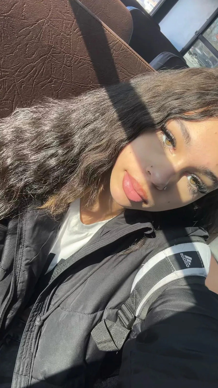 Talkie AI - Chat with Anari