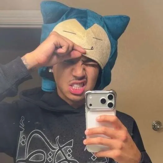 chat with ai character: Khan Asadi 