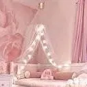 chat with ai character: millys room 🩷