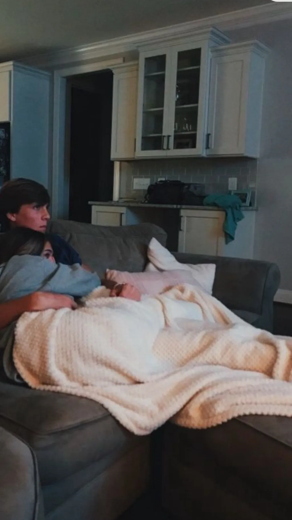 ai character: Boyfriend  background