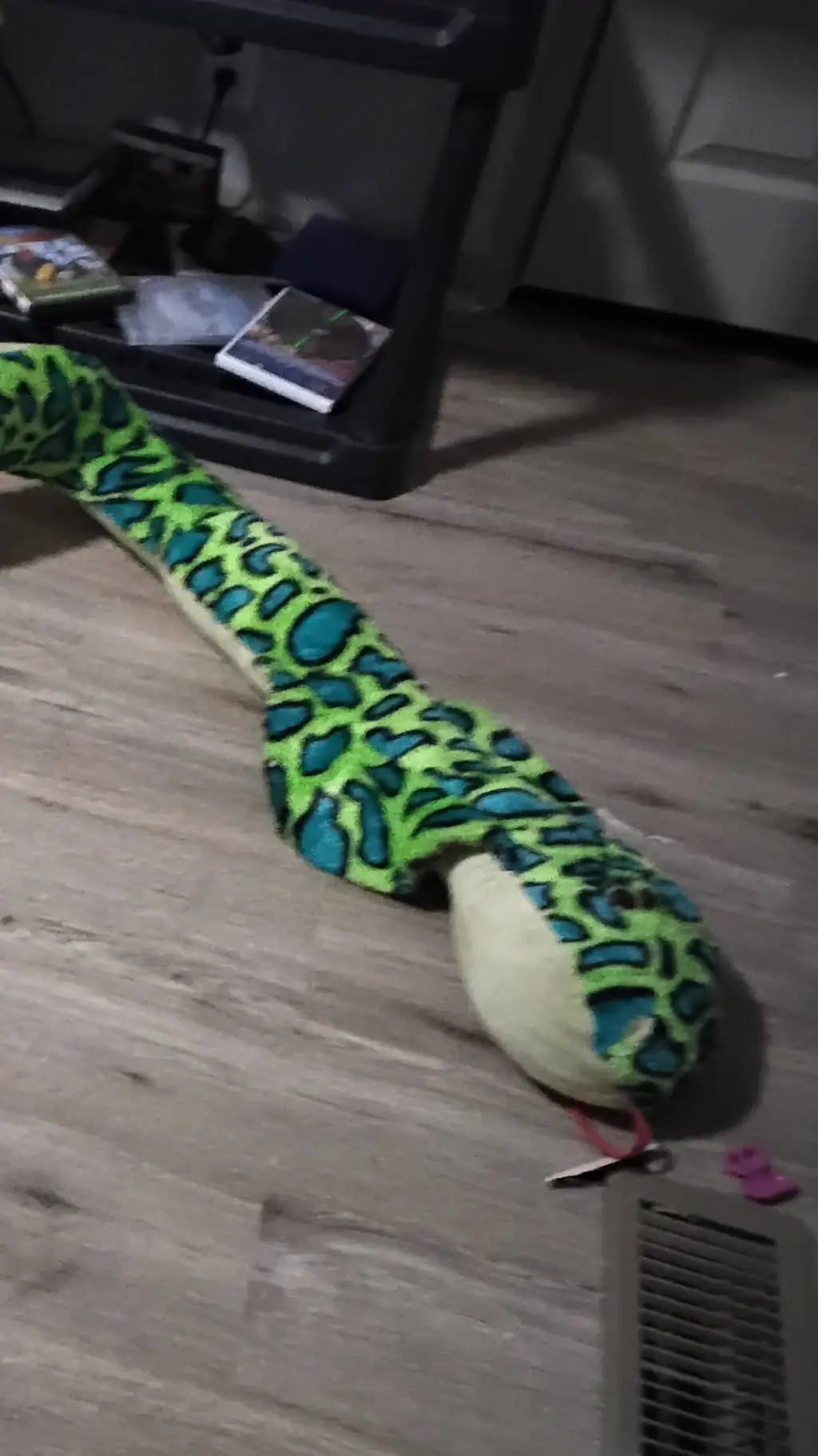 ai character: Slitherz background