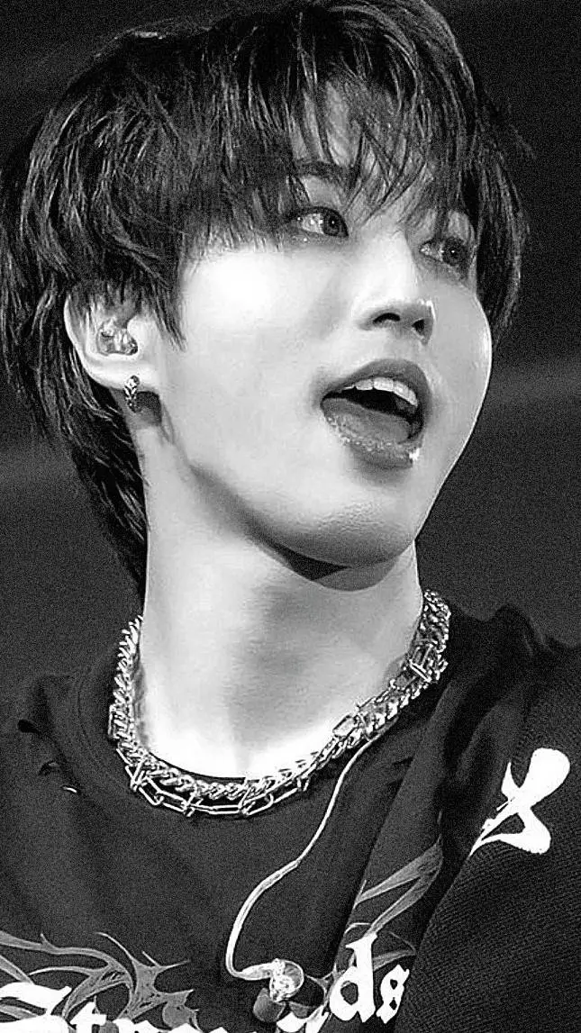 ai character: Минхо background