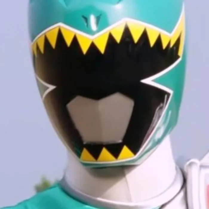 chat with ai character: Riley power ranger