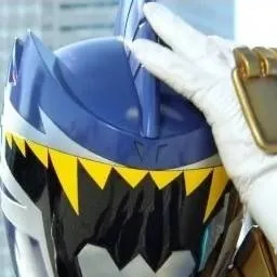 chat with ai character: yo 