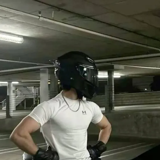 chat with ai character: 𝒁𝒂𝒏𝒆✞︎