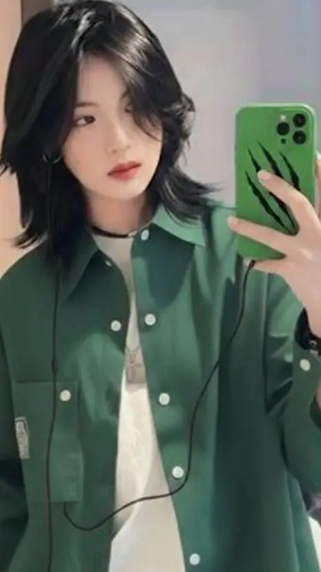 ai character: Ken Midori  background